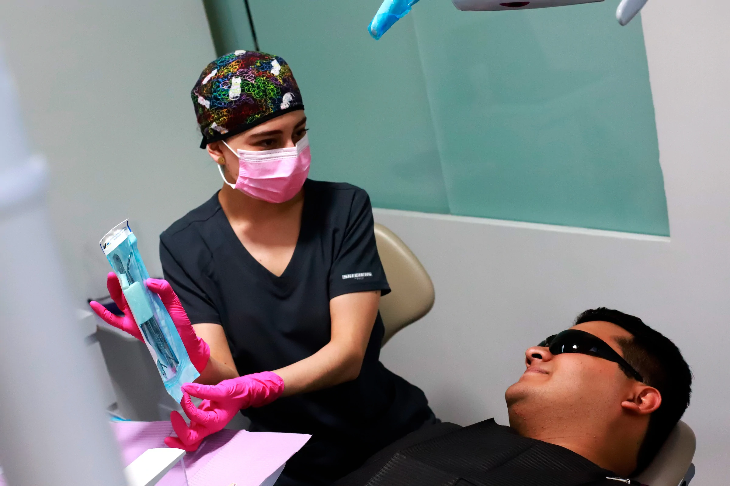 Atención dental con protocolos de bioseguridad